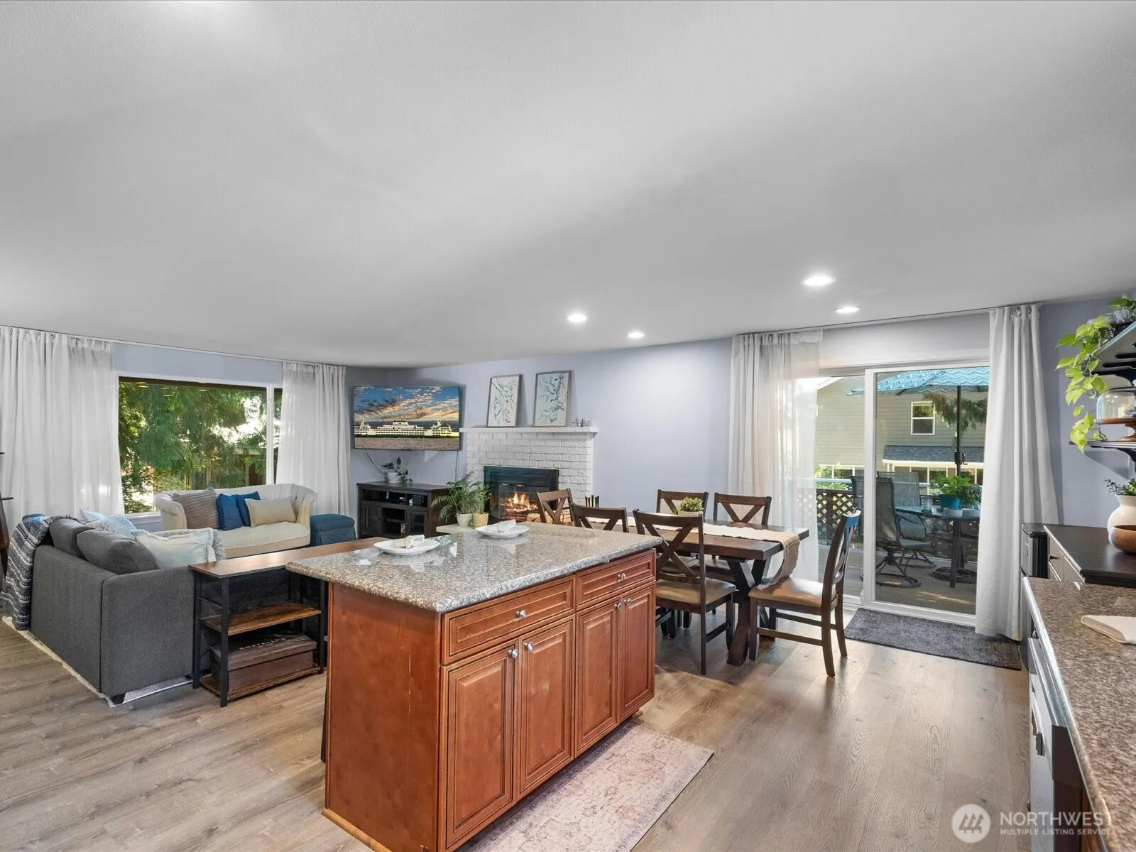 19310 1st Avenue SE, Bothell, WA 98012