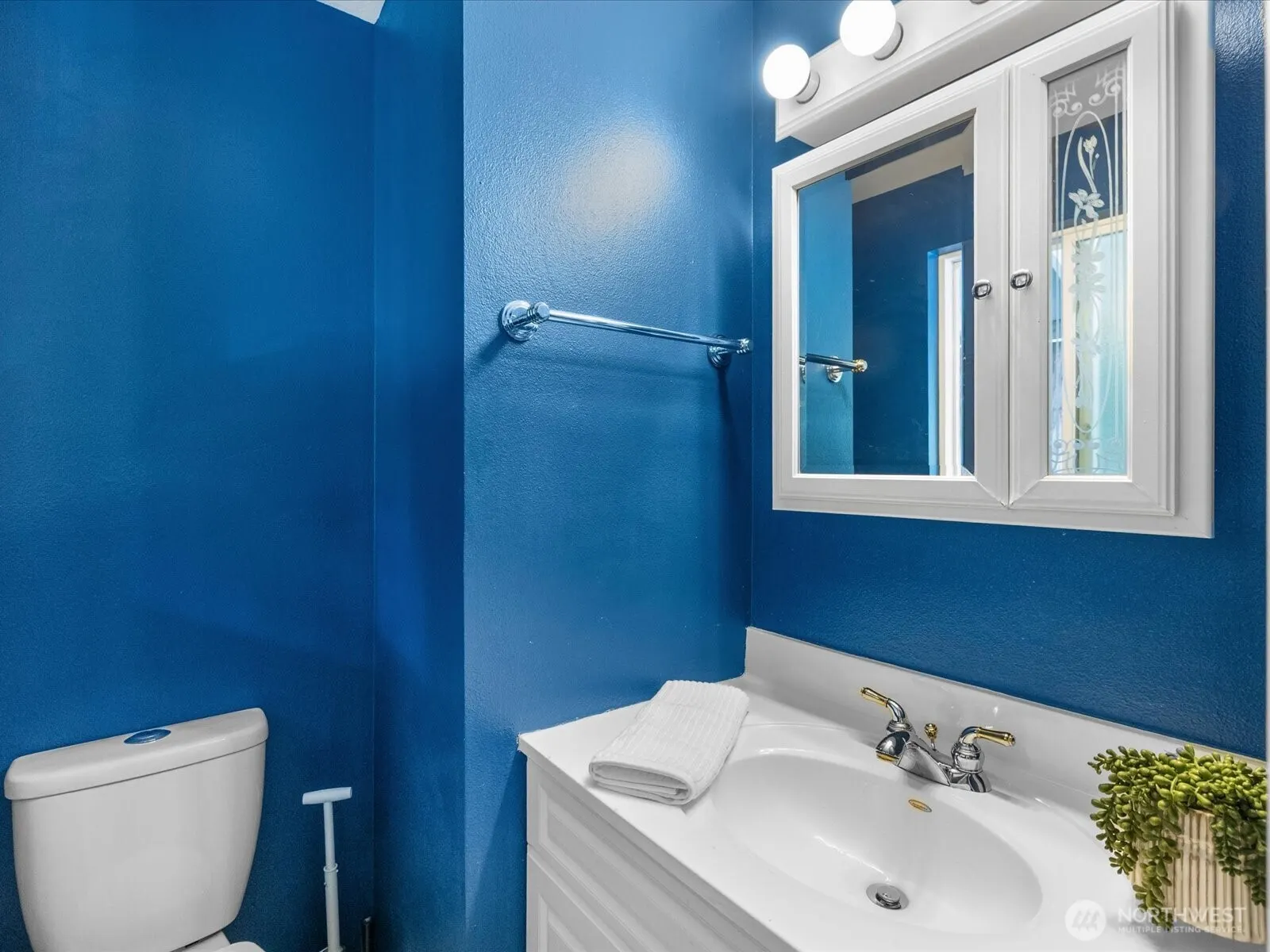 19310 1st Avenue SE, Bothell, WA 98012