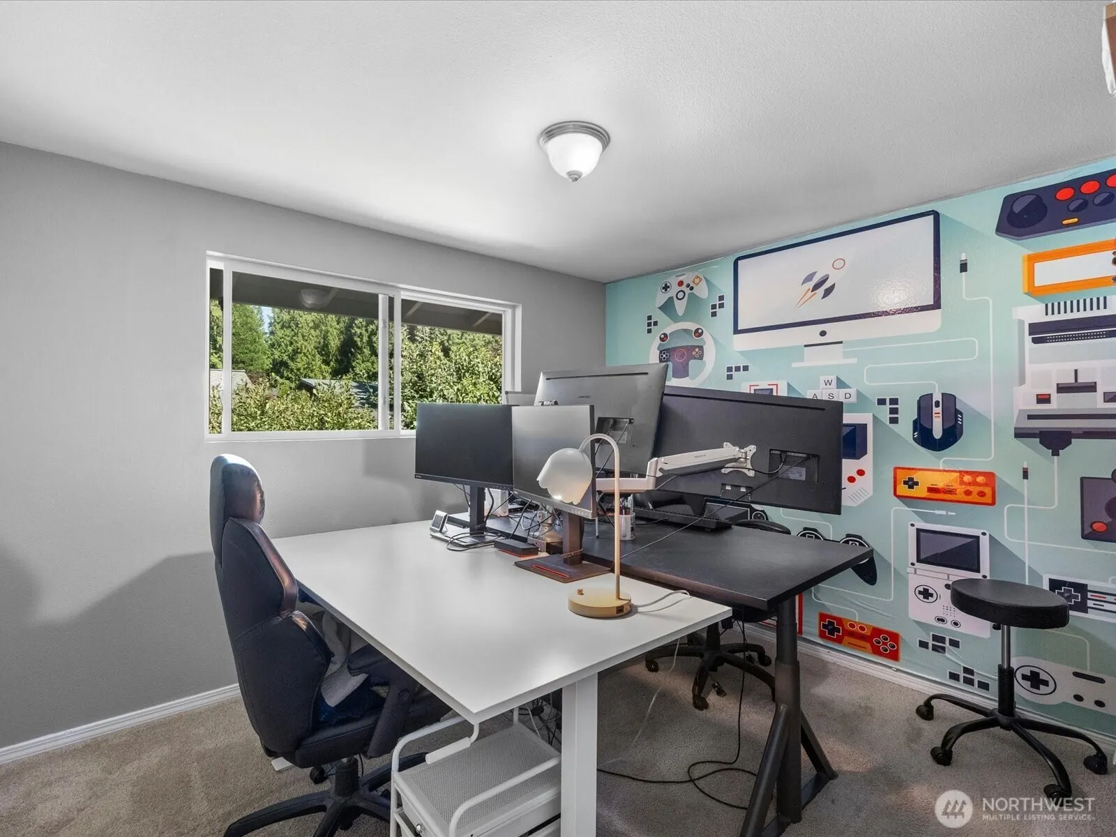 19310 1st Avenue SE, Bothell, WA 98012