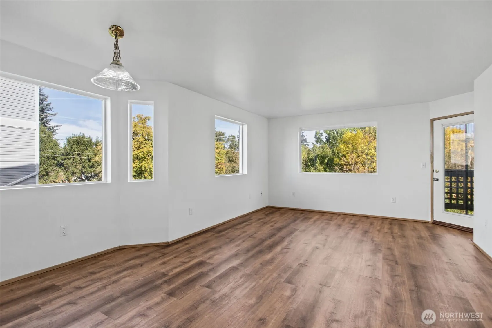 12432 SE 272nd Place #B101, Kent, WA 98030