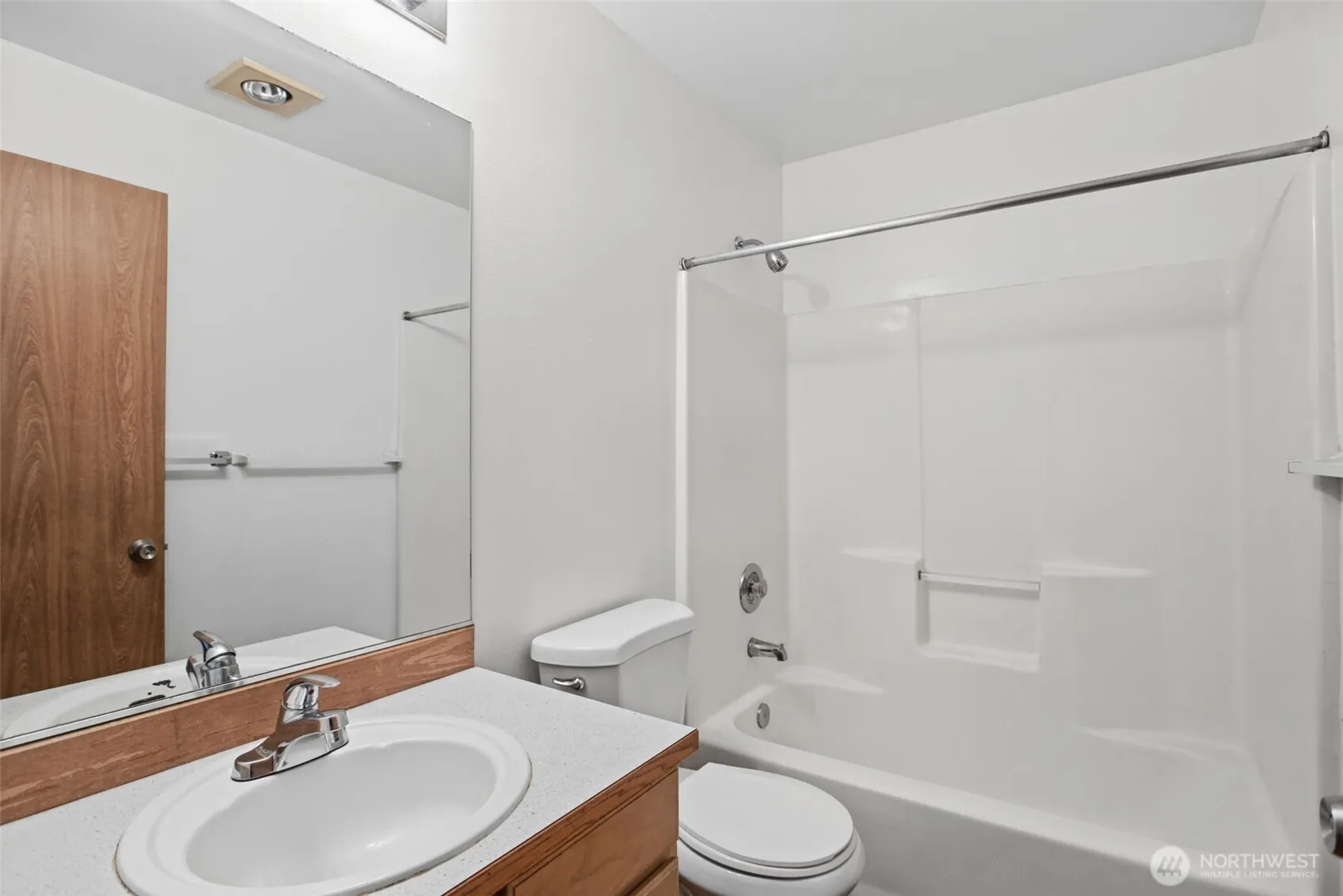 12432 SE 272nd Place #B101, Kent, WA 98030