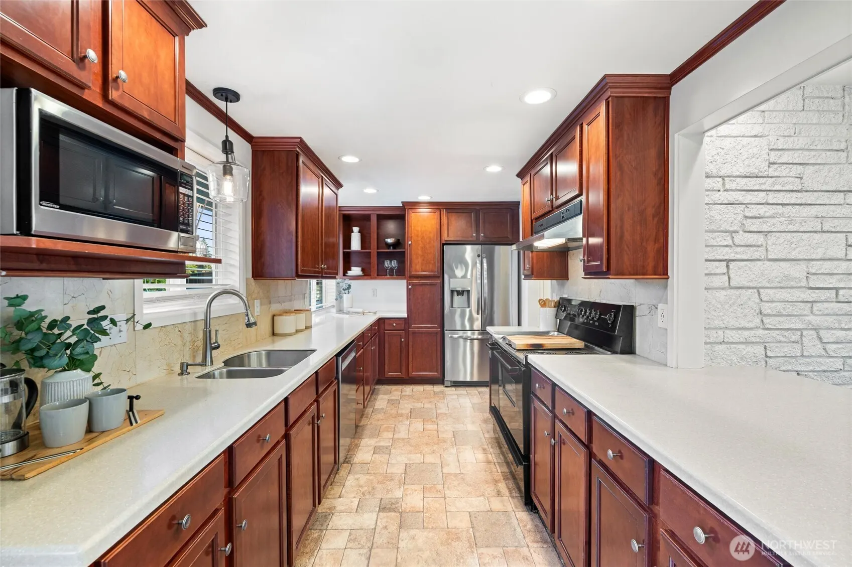 17729 64th Avenue W, Lynnwood, WA 98037