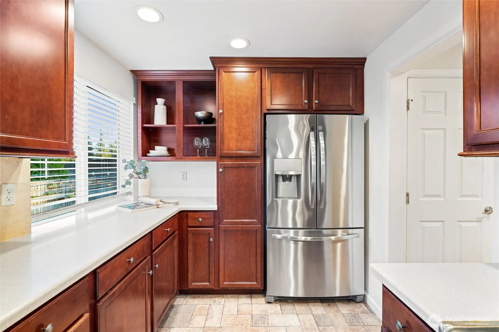 17729 64th Avenue W, Lynnwood, WA 98037