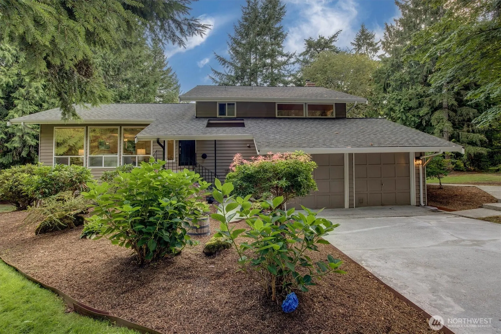 15724 168th Avenue NE, Woodinville, WA 98072
