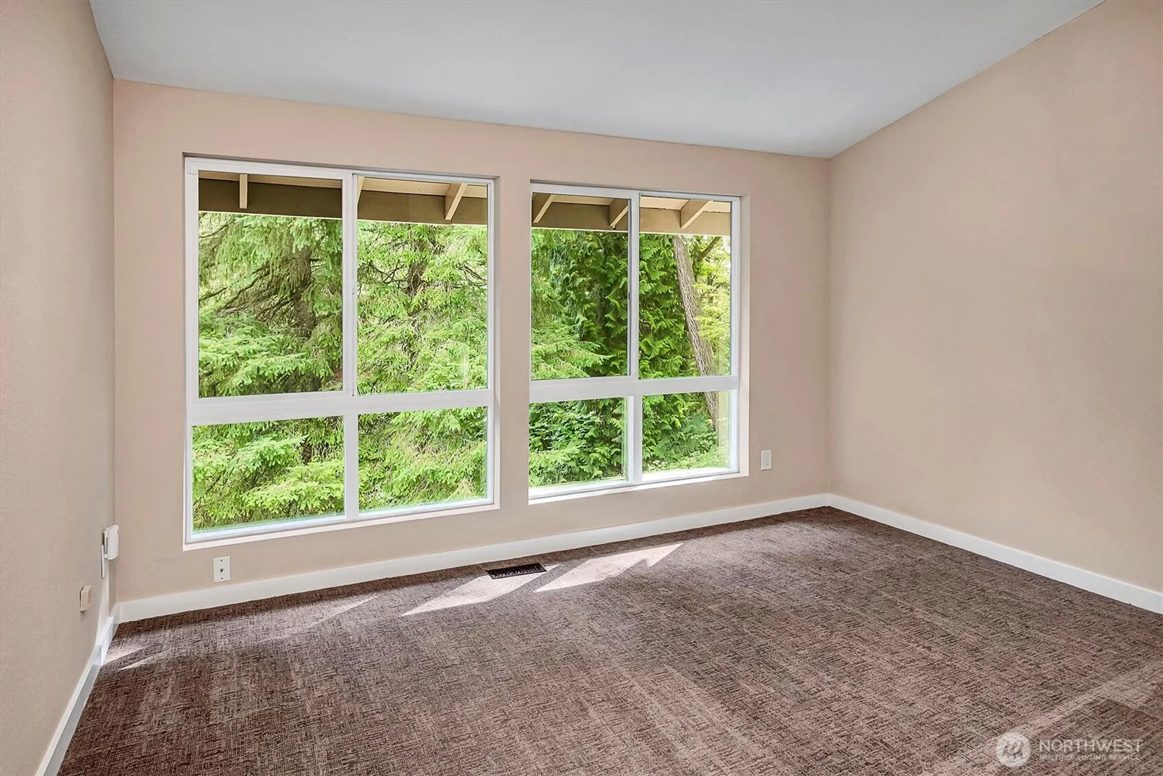15724 168th Avenue NE, Woodinville, WA 98072