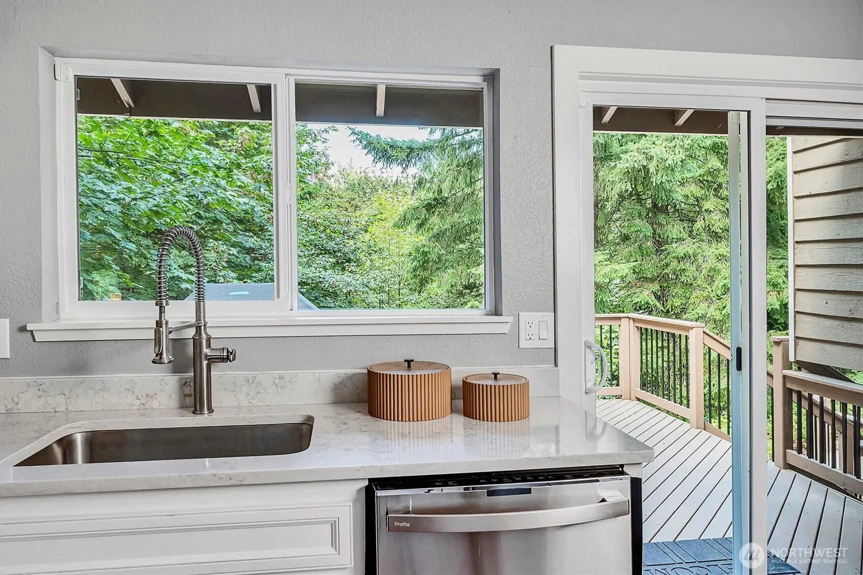 15724 168th Avenue NE, Woodinville, WA 98072