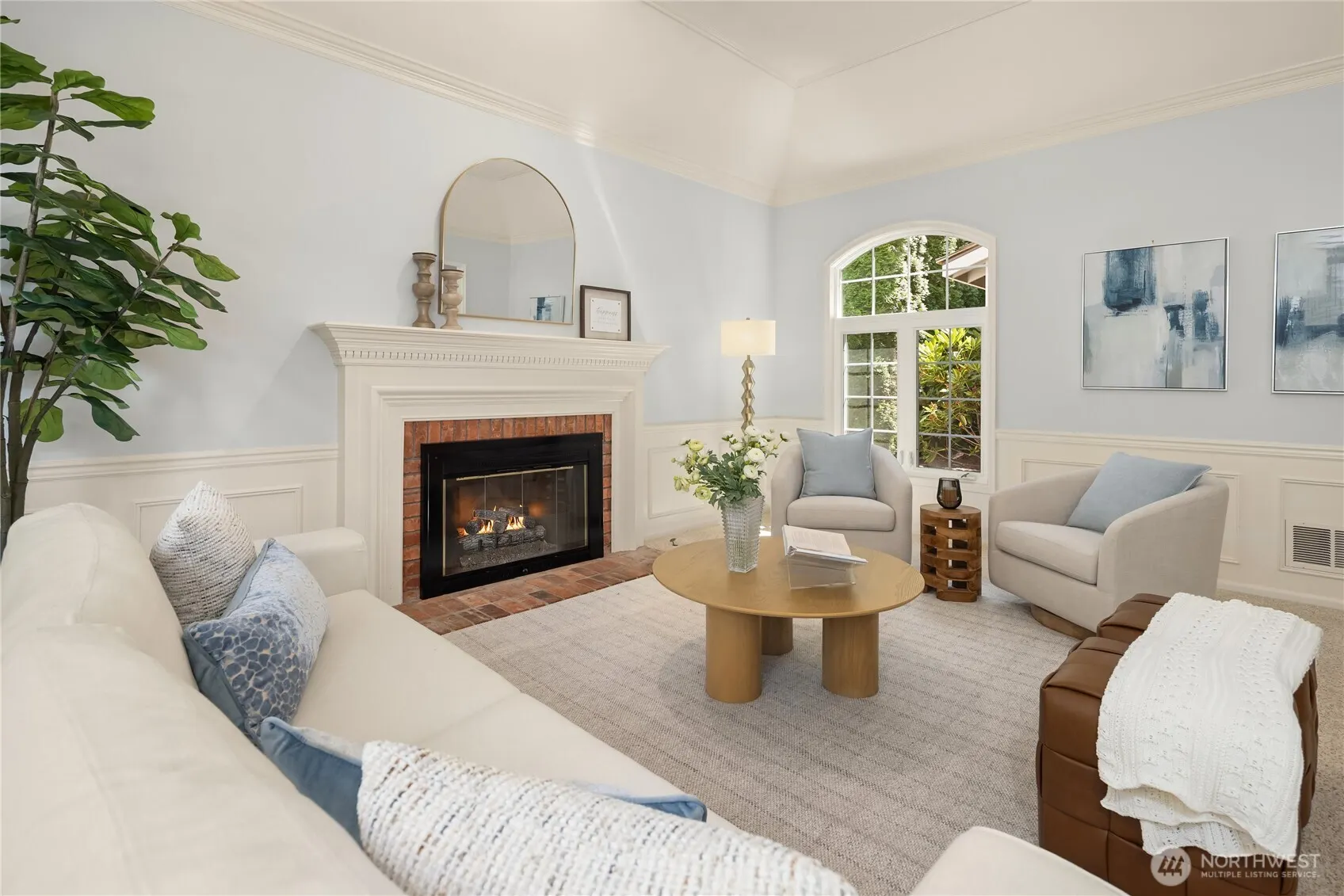 22525 SE 46th Place , Sammamish, WA 98075