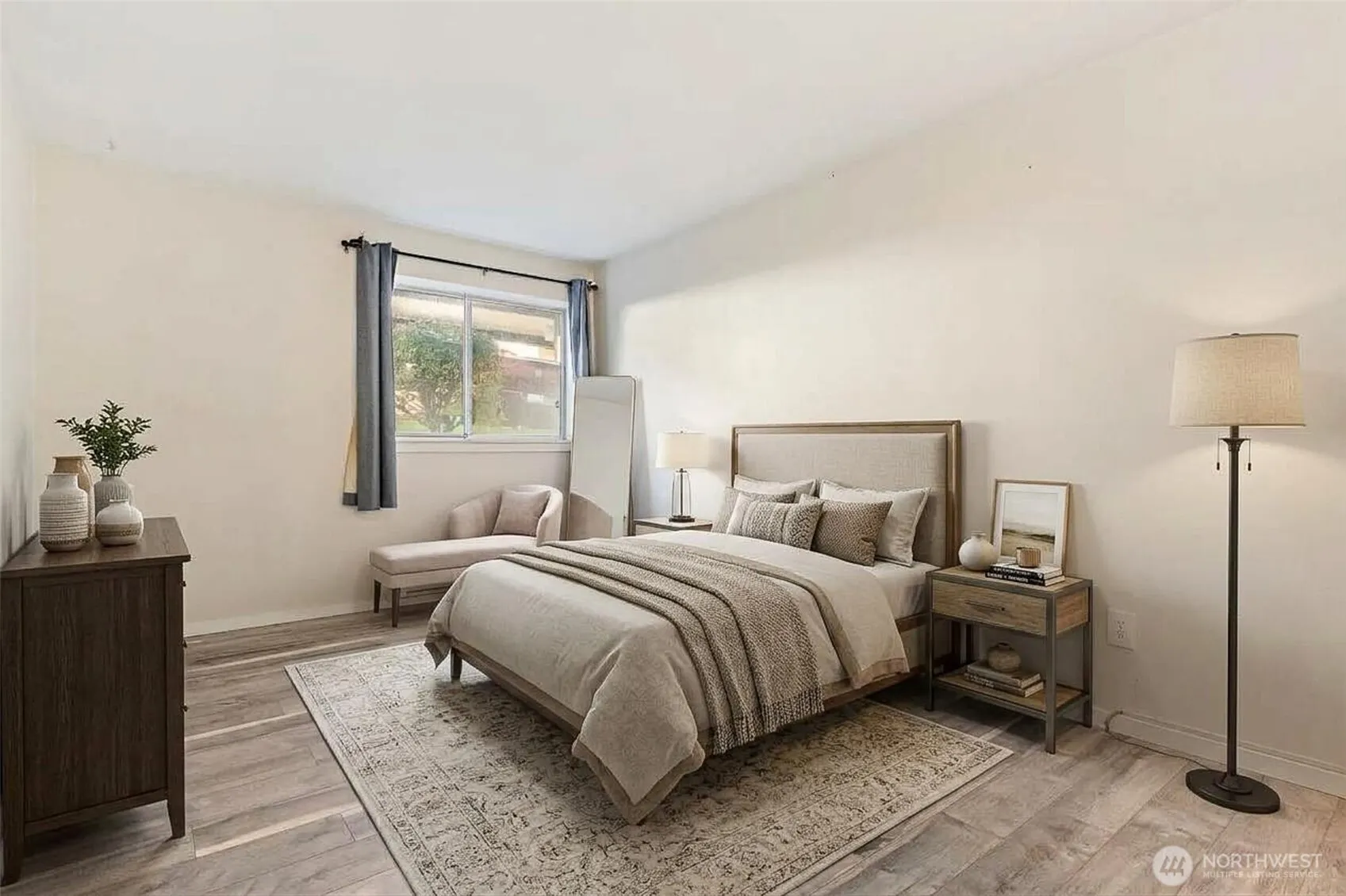 15415 35th Avenue W #F105, Lynnwood, WA 98087
