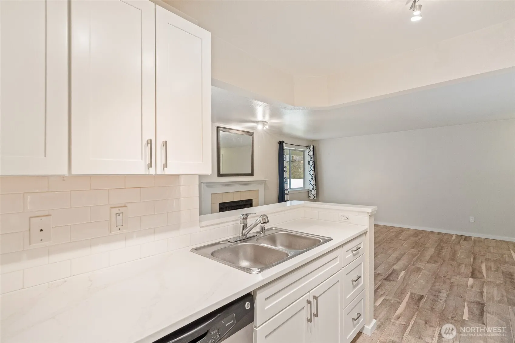15415 35th Avenue W #F105, Lynnwood, WA 98087