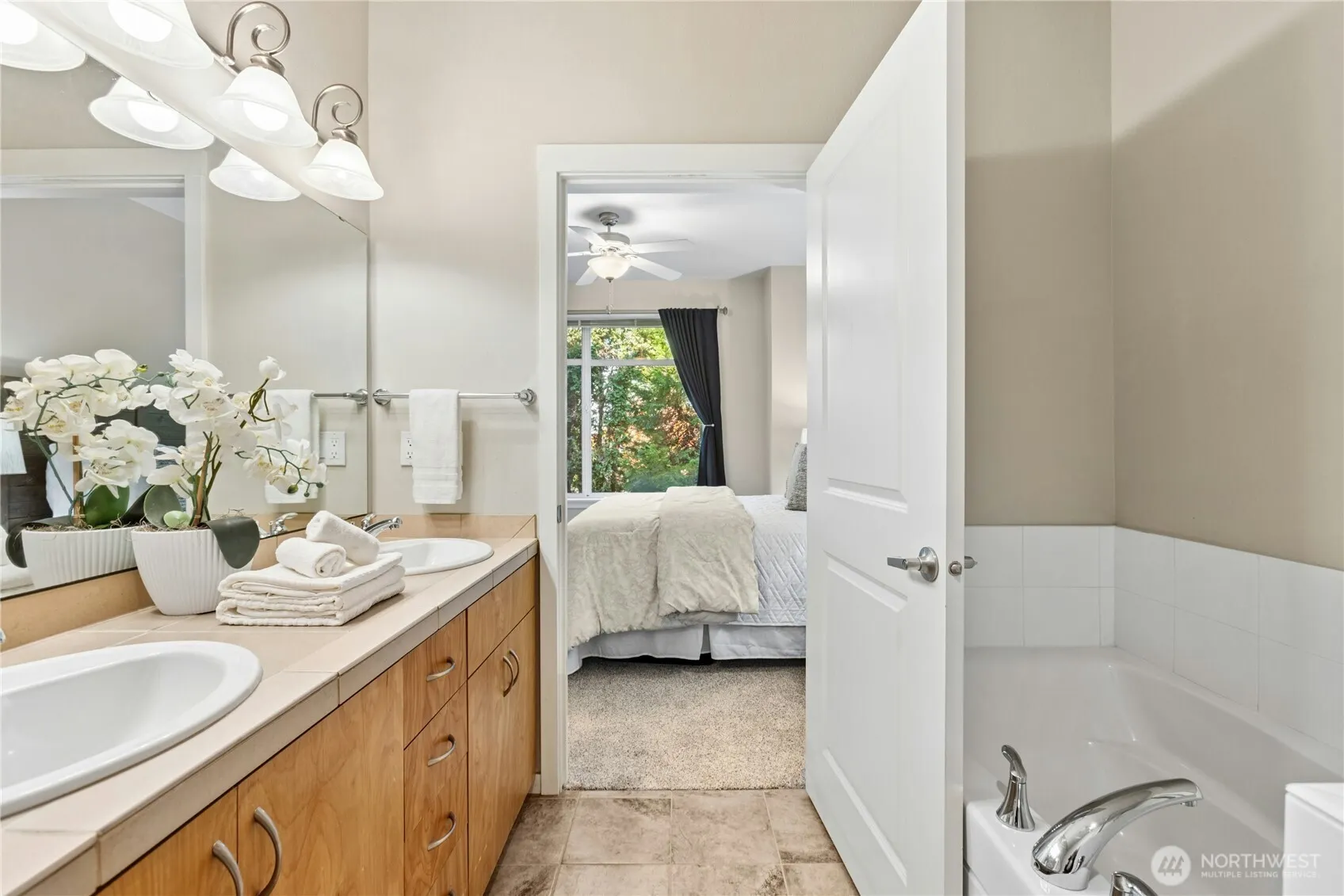 178 Cougar Ridge Road NW #2301, Issaquah, WA 98027