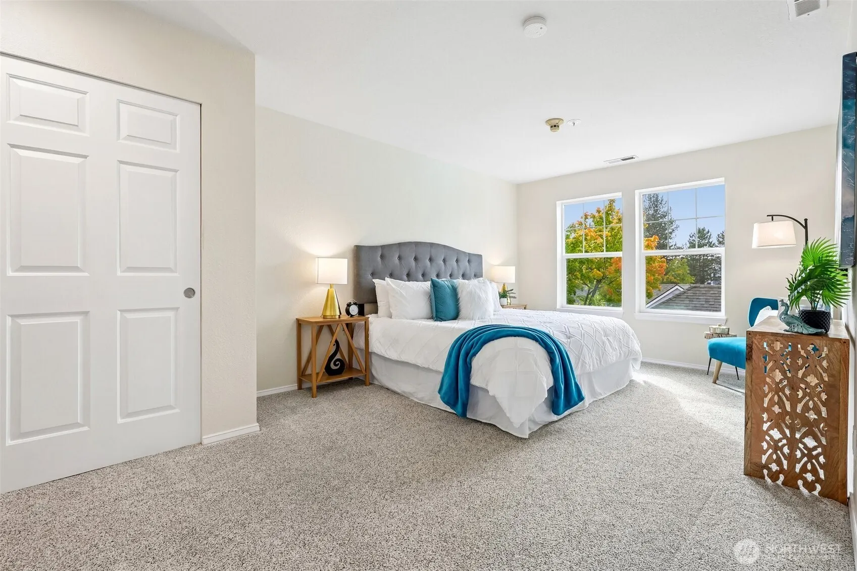 3935 226th Place SE #207, Issaquah, WA 98029