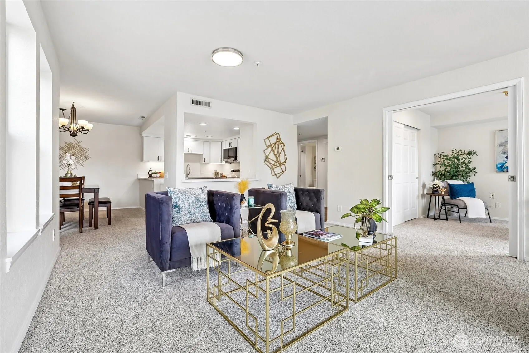 3935 226th Place SE #207, Issaquah, WA 98029