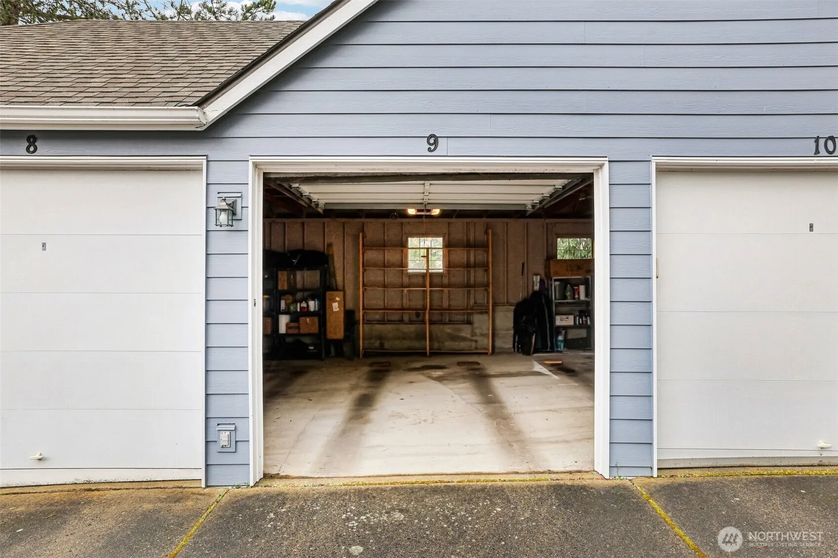 3935 226th Place SE #207, Issaquah, WA 98029