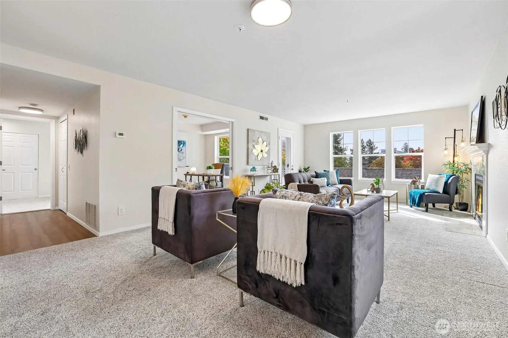 3935 226th Place SE #207, Issaquah, WA 98029