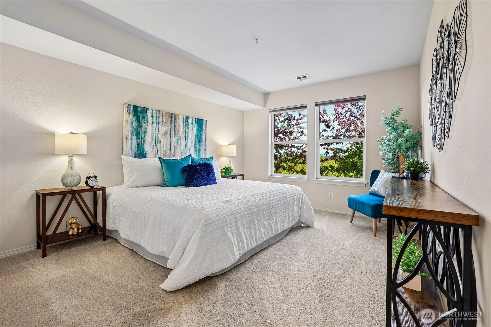 22535 SE Highland Circle #302, Issaquah, WA 98029