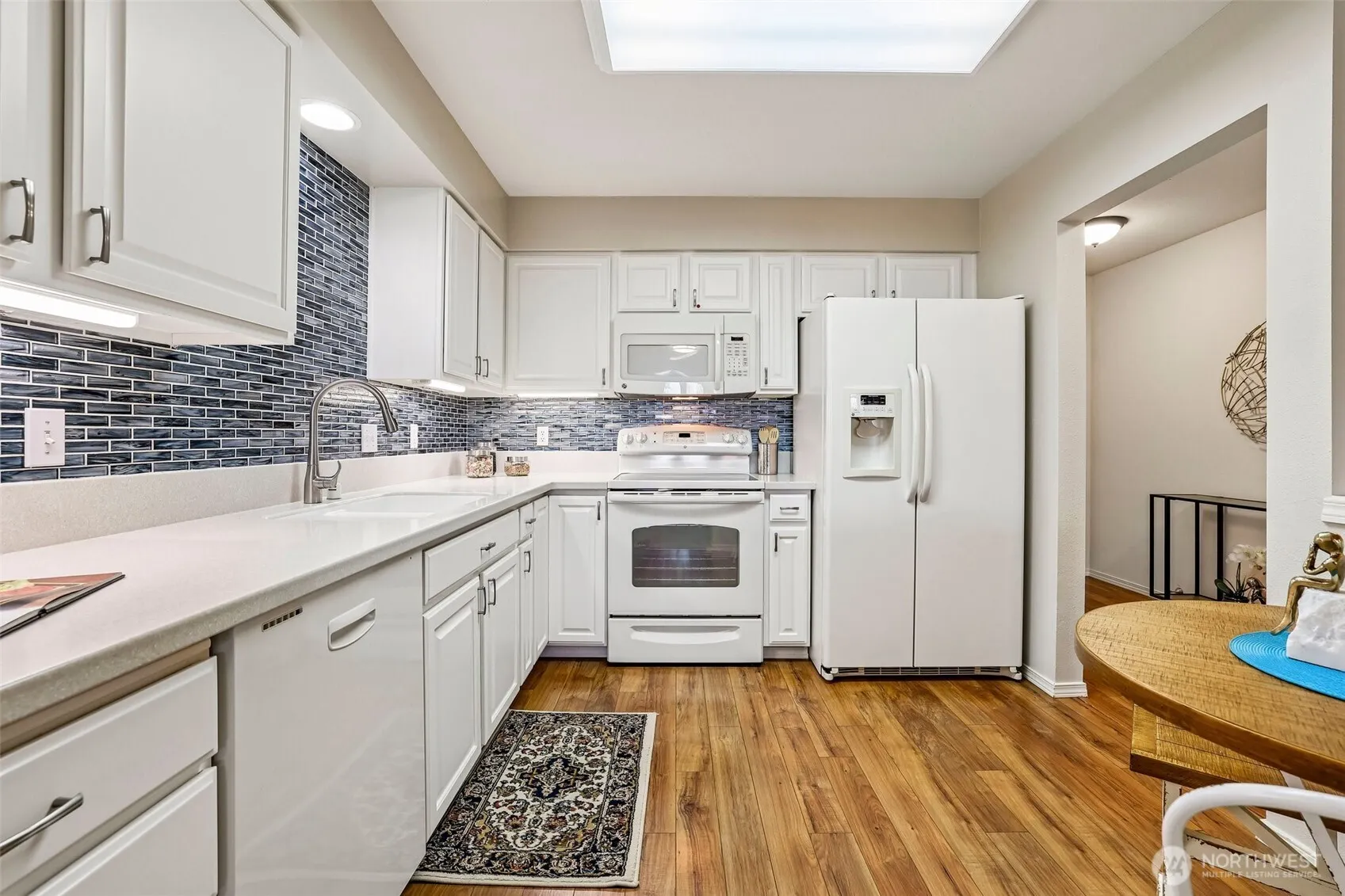 22535 SE Highland Circle #302, Issaquah, WA 98029