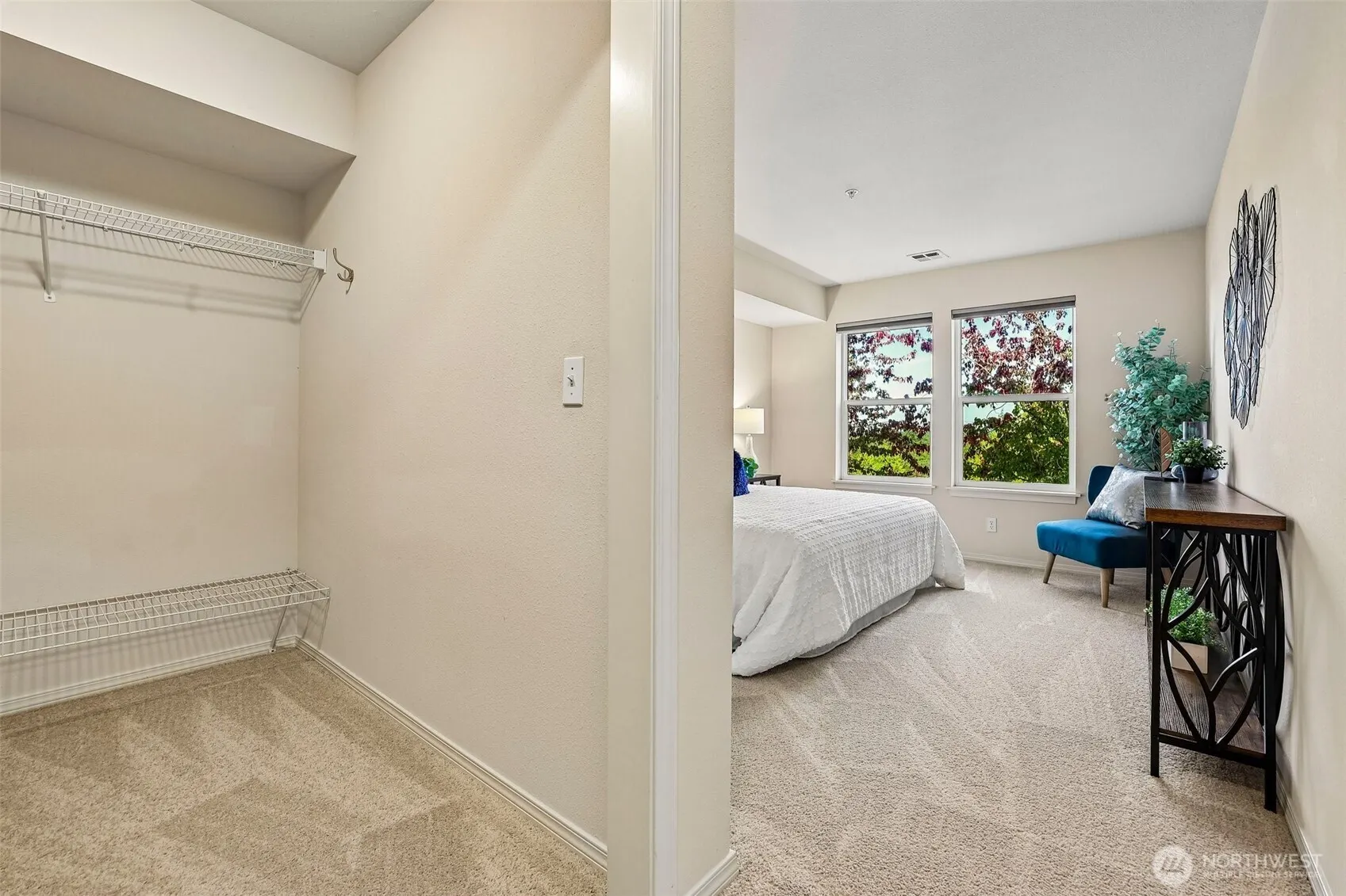 22535 SE Highland Circle #302, Issaquah, WA 98029
