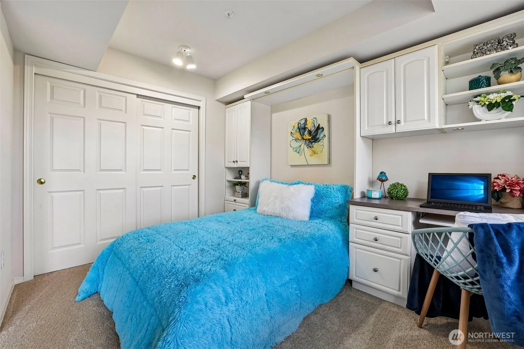 22535 SE Highland Circle #302, Issaquah, WA 98029