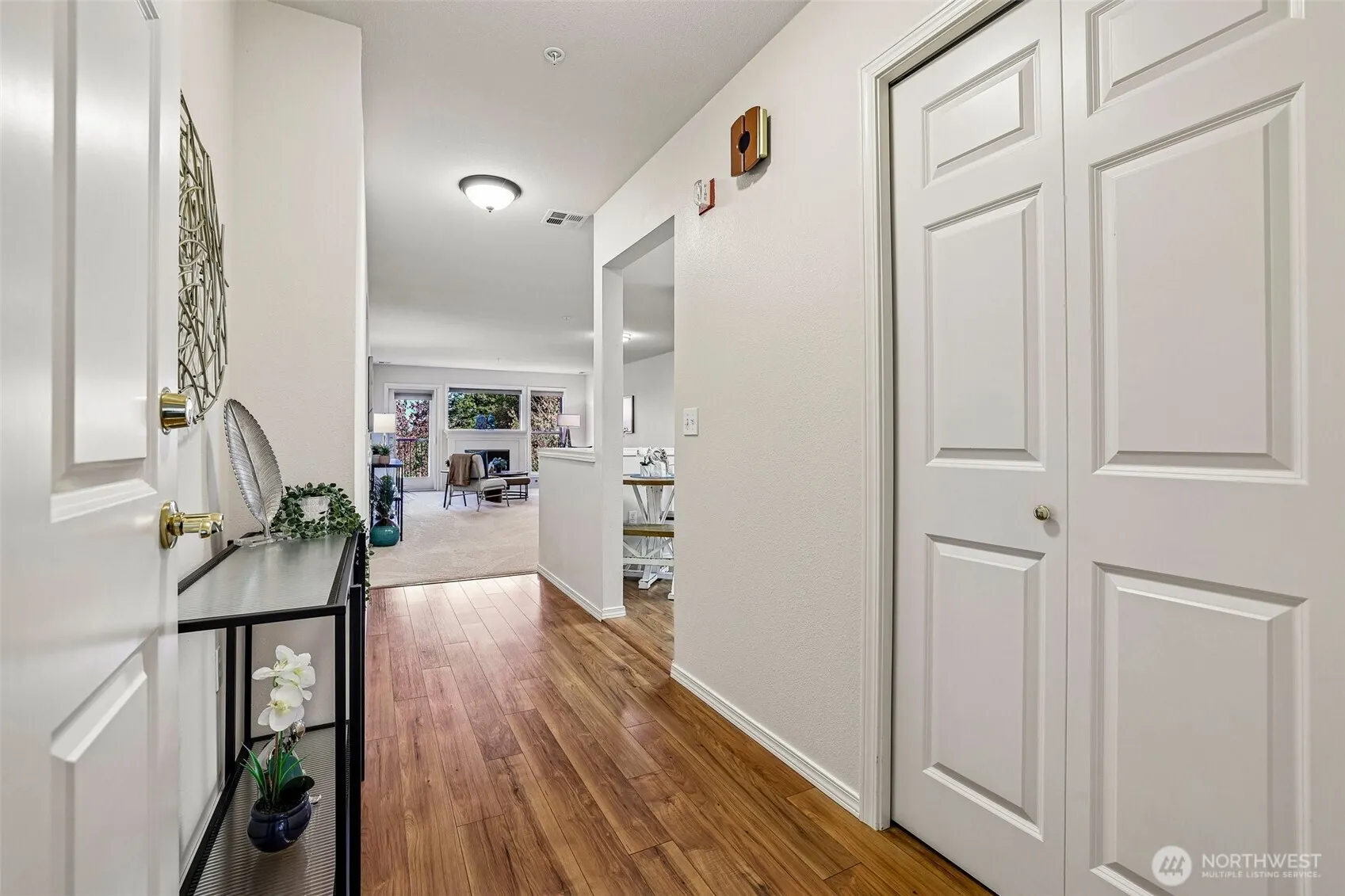22535 SE Highland Circle #302, Issaquah, WA 98029