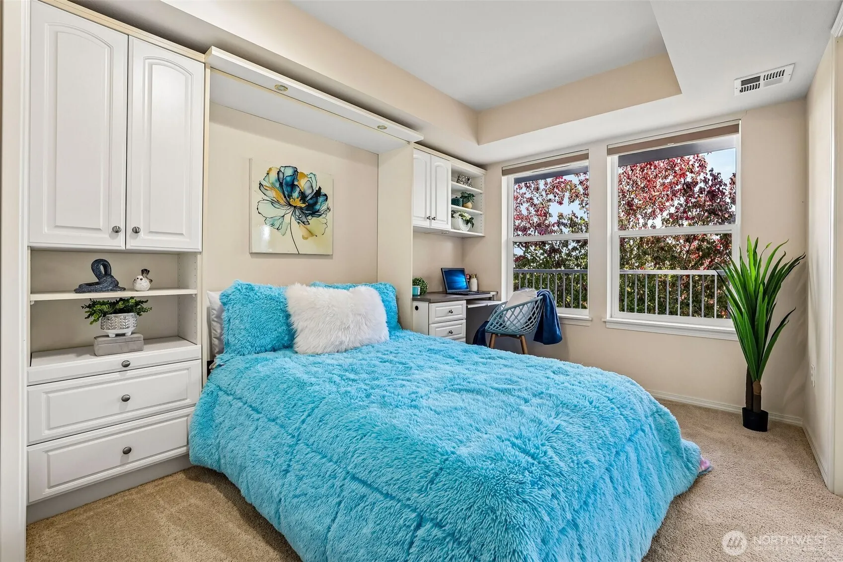22535 SE Highland Circle #302, Issaquah, WA 98029