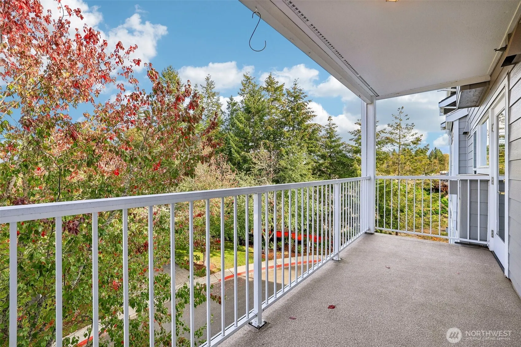 22535 SE Highland Circle #302, Issaquah, WA 98029