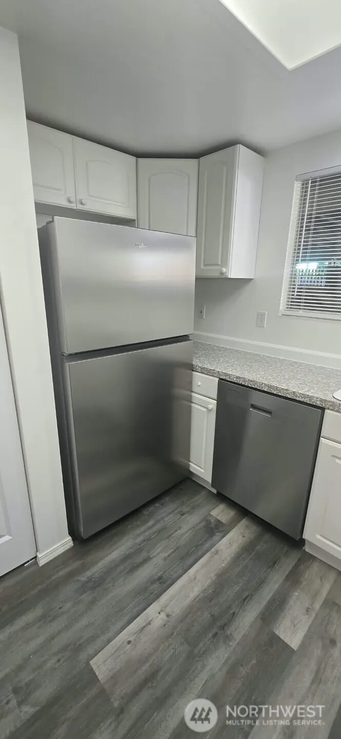 13821 SE Allen Road #B, Bellevue, WA 98006