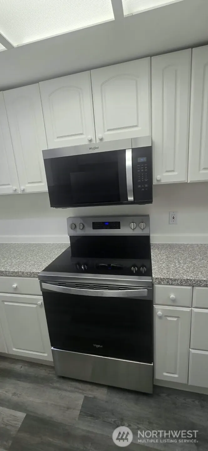 13821 SE Allen Road #B, Bellevue, WA 98006
