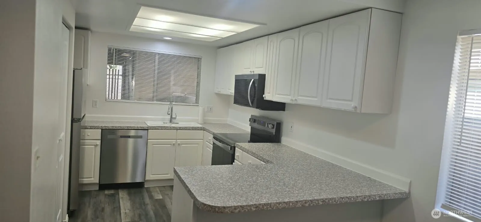 13821 SE Allen Road #B, Bellevue, WA 98006