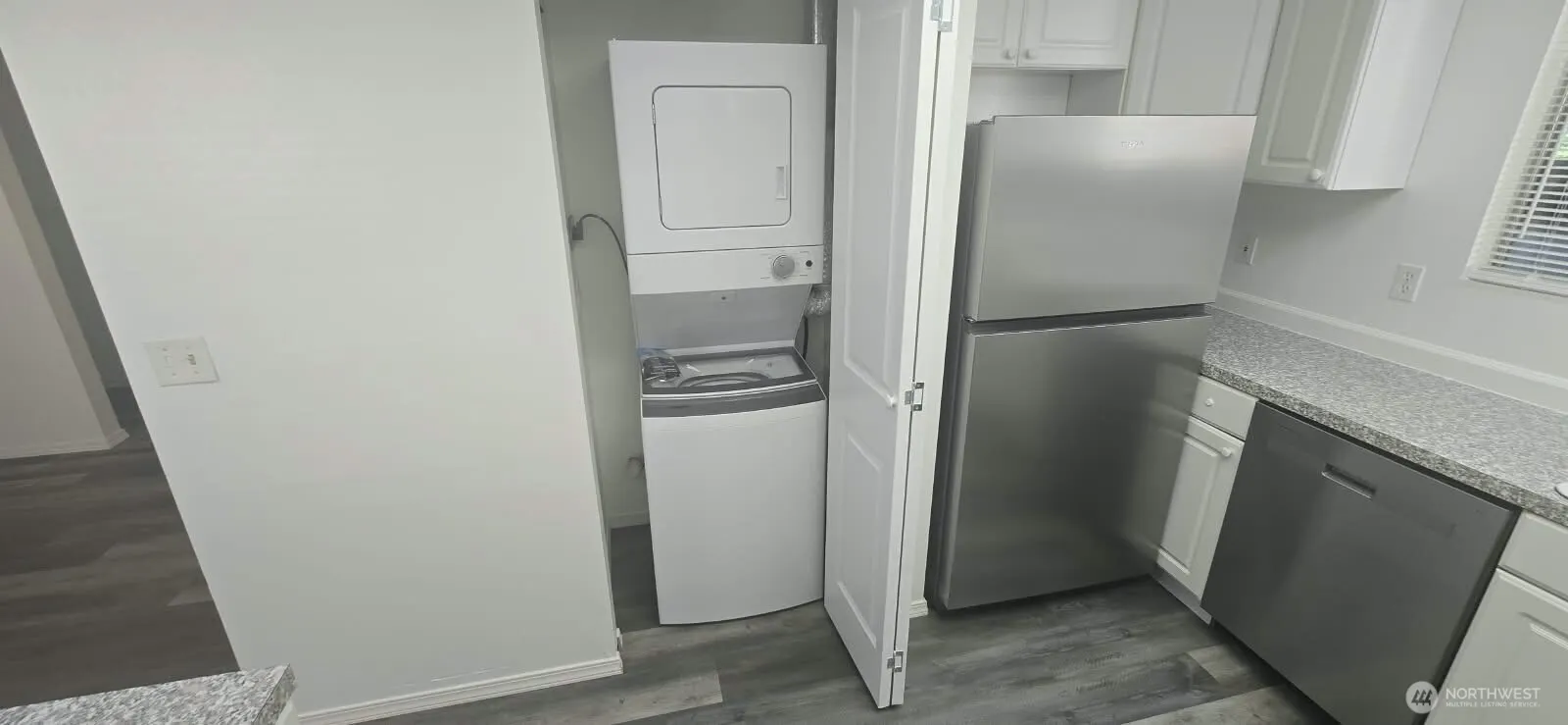 13821 SE Allen Road #B, Bellevue, WA 98006