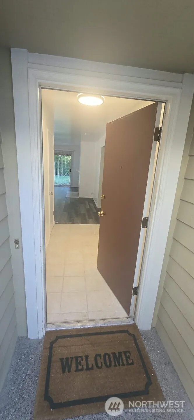 13821 SE Allen Road #B, Bellevue, WA 98006