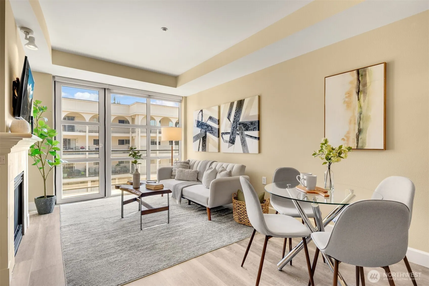 10047 Main Street #305, Bellevue, WA 98004
