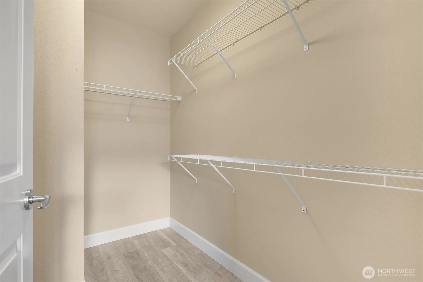 10047 Main Street #305, Bellevue, WA 98004