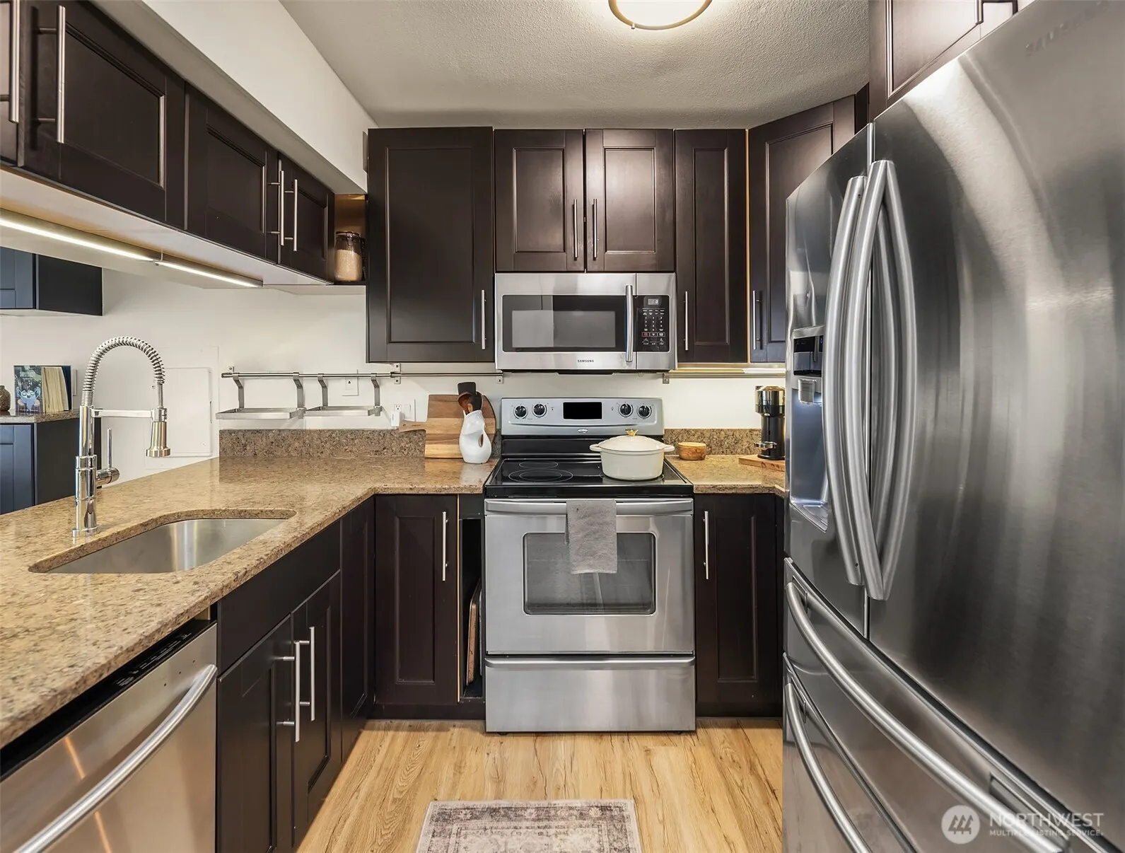 11358 SE 211th Lane #40, Kent, WA 98031