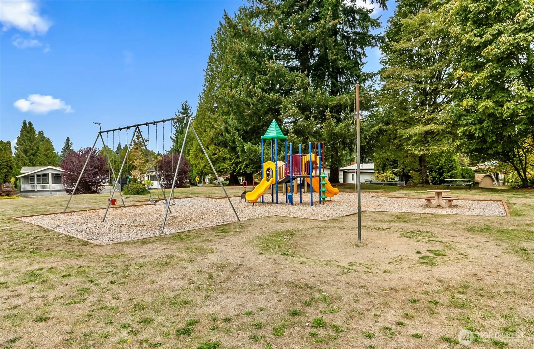 12500 NE 197th Court , Bothell, WA 98011-7622