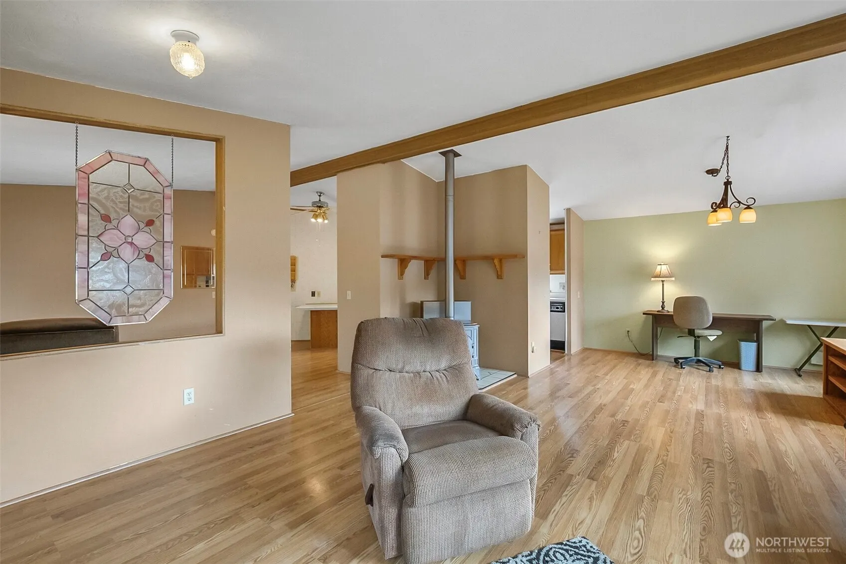12500 NE 197th Court , Bothell, WA 98011-7622