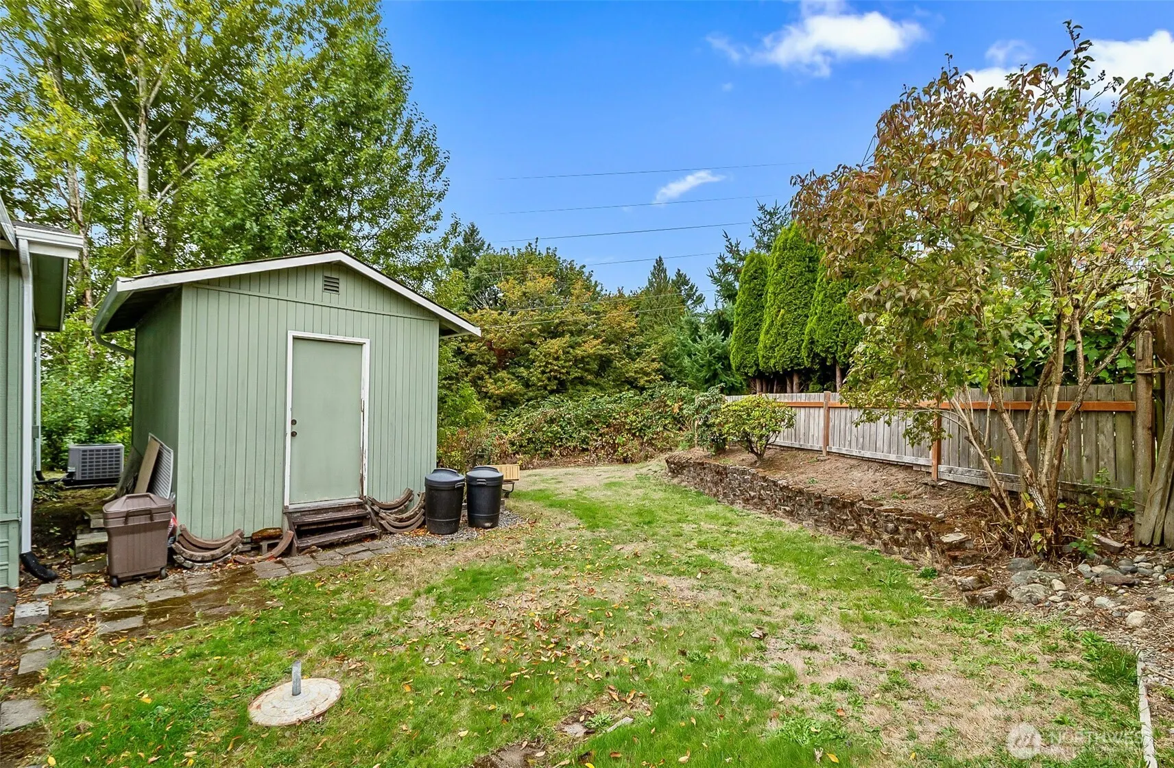 12500 NE 197th Court , Bothell, WA 98011-7622