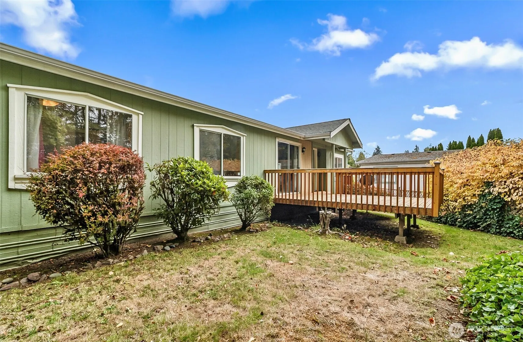 12500 NE 197th Court , Bothell, WA 98011-7622