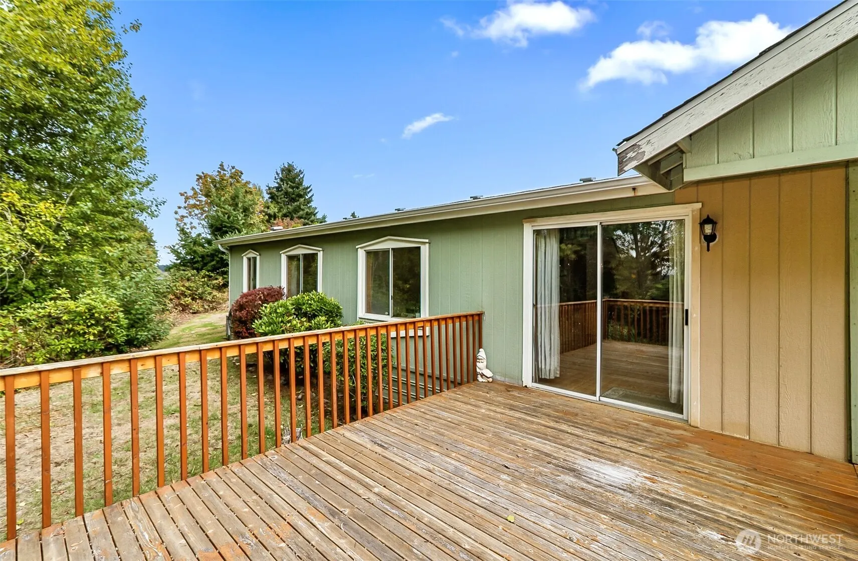 12500 NE 197th Court , Bothell, WA 98011-7622