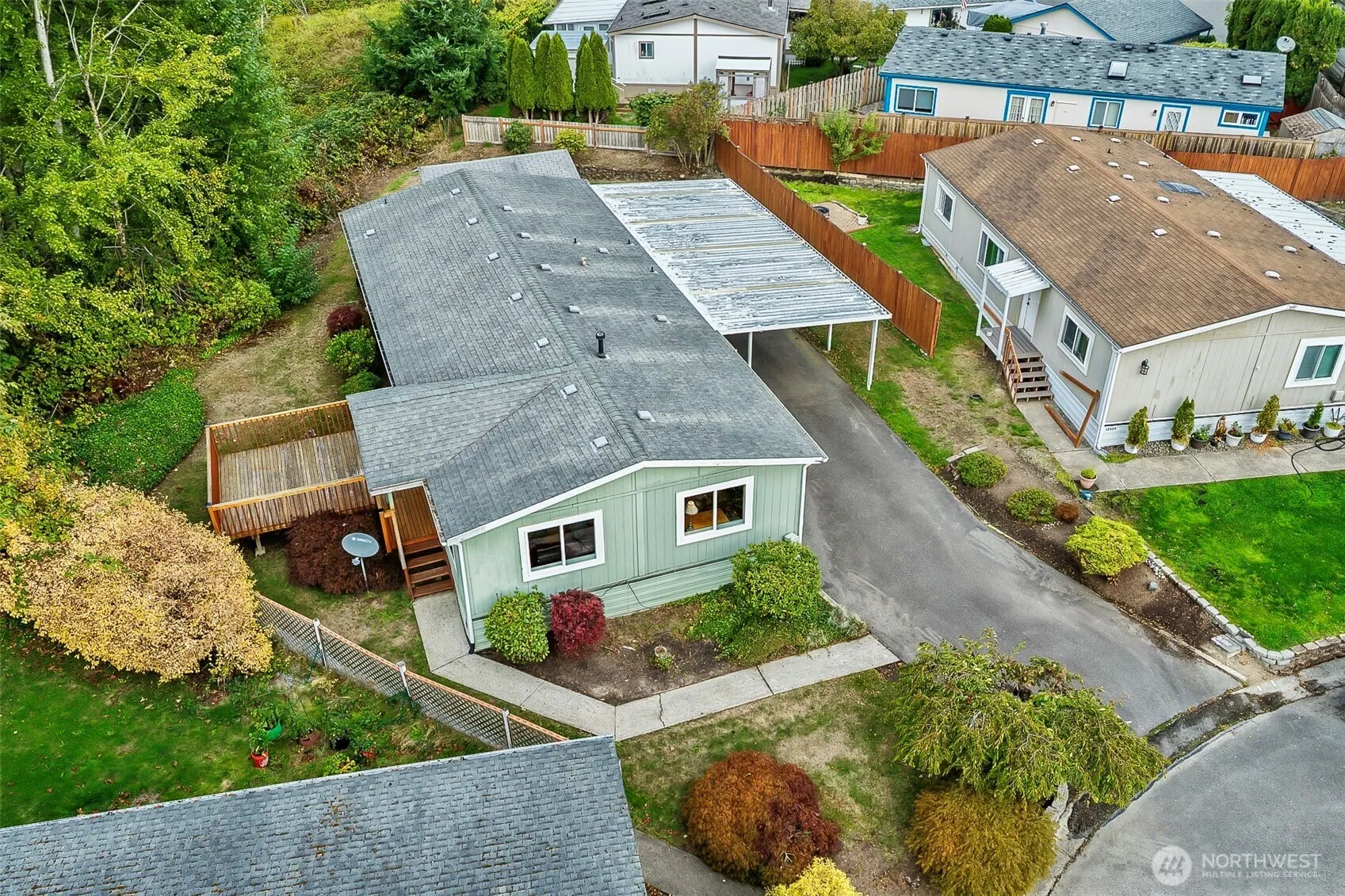12500 NE 197th Court , Bothell, WA 98011-7622