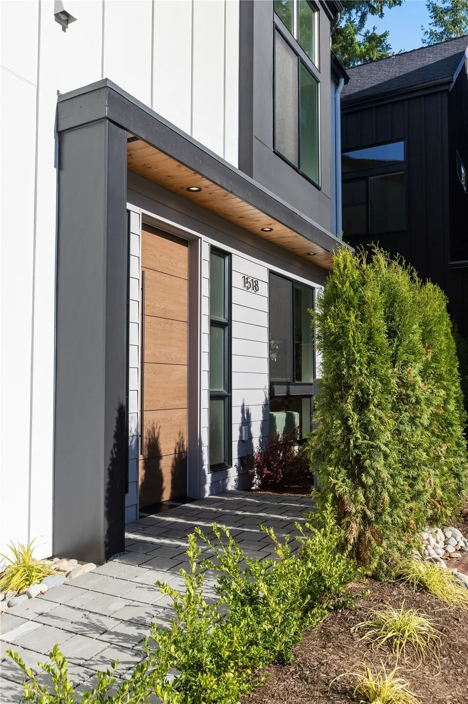1518 NE 113th Street , Seattle, WA 98125