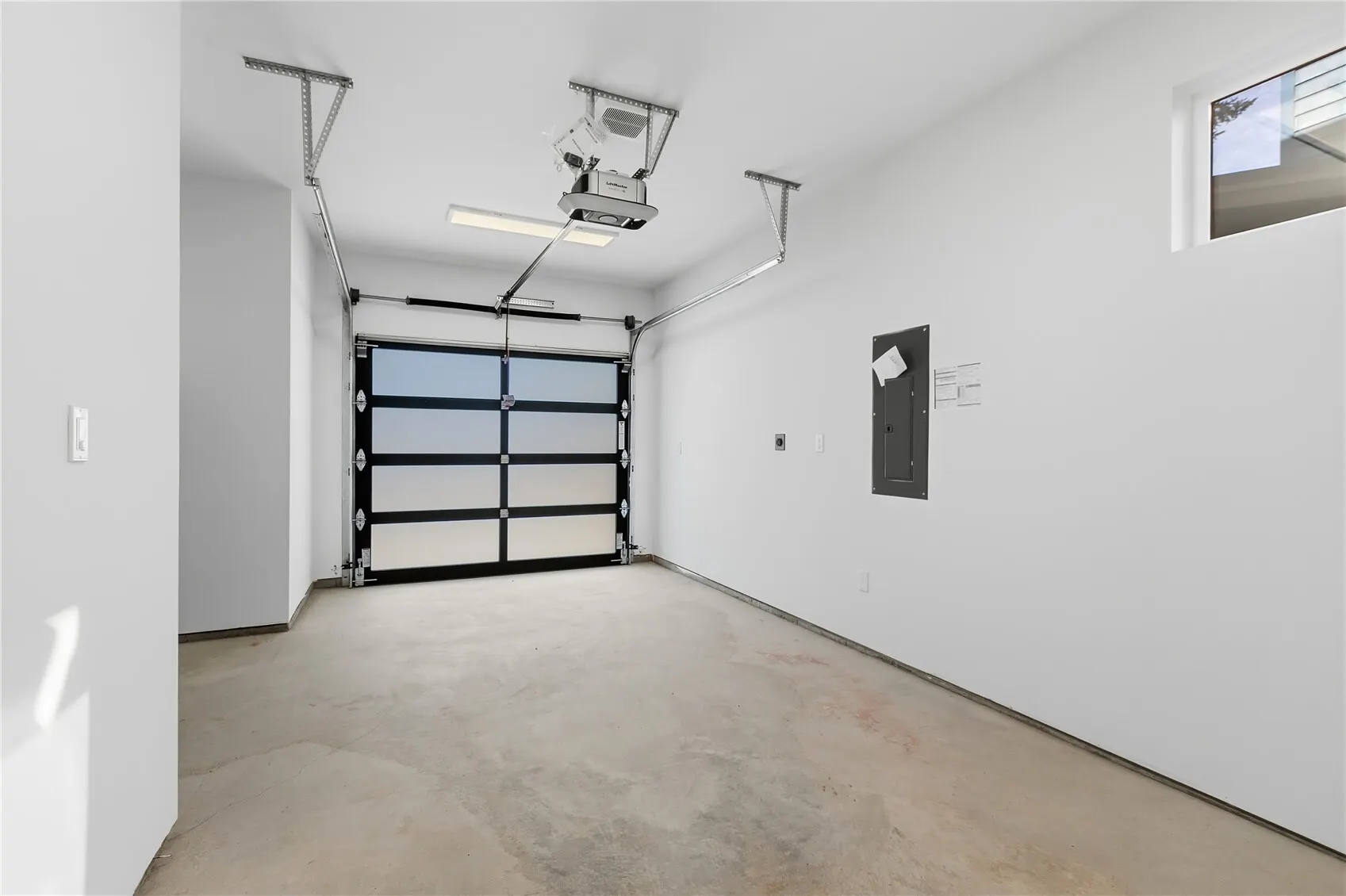 1518 NE 113th Street , Seattle, WA 98125