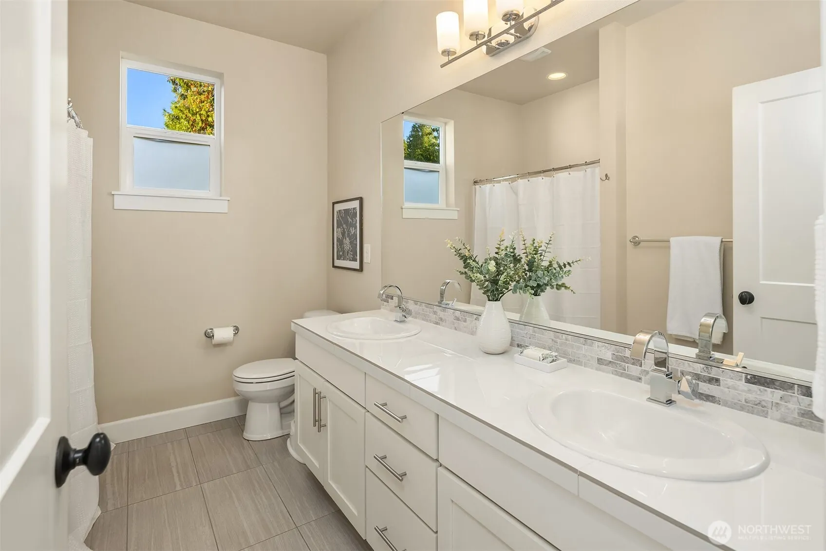 10805 NE 190th Place , Bothell, WA 98011
