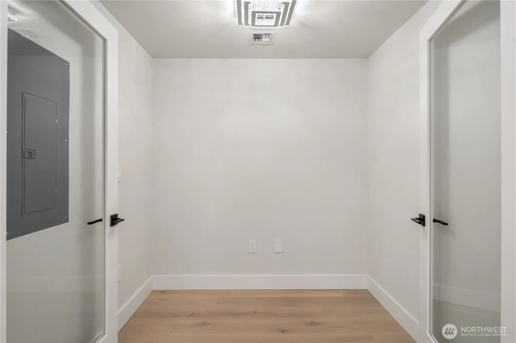 650 Bellevue Way NE #3303, Bellevue, WA 98004