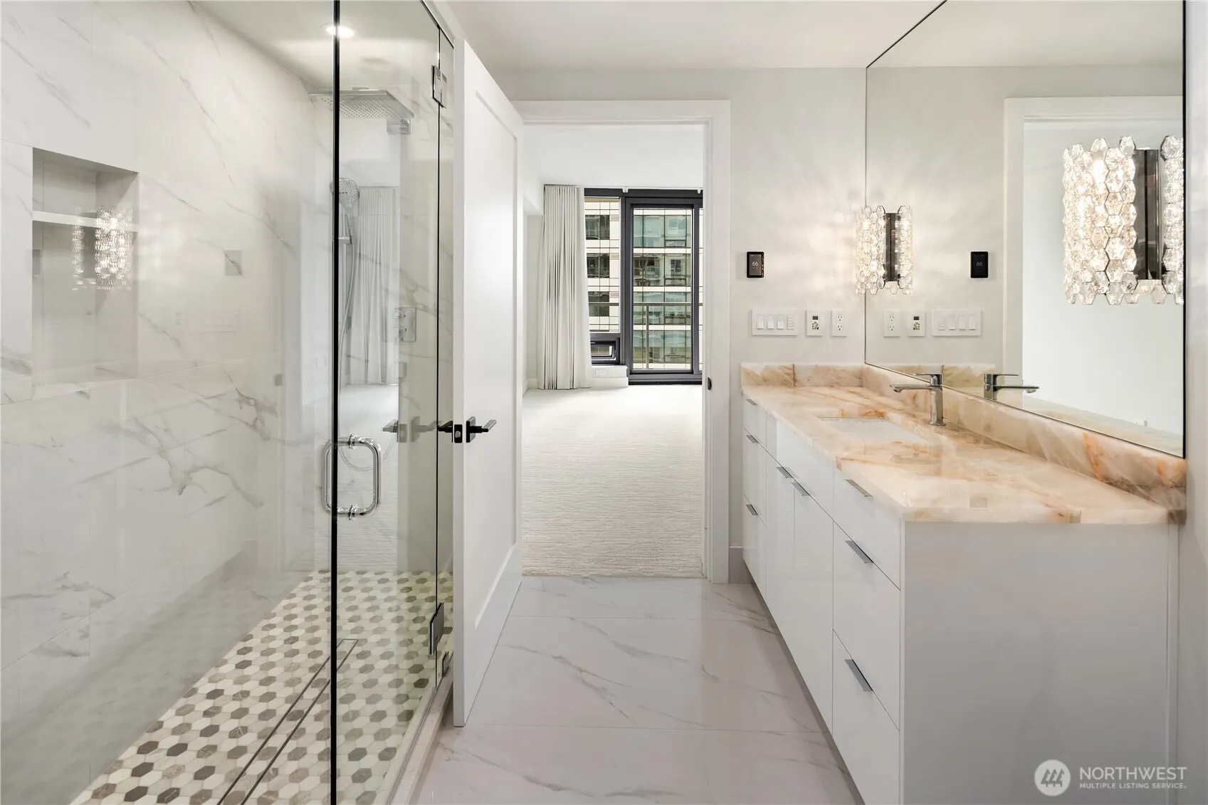 650 Bellevue Way NE #3303, Bellevue, WA 98004