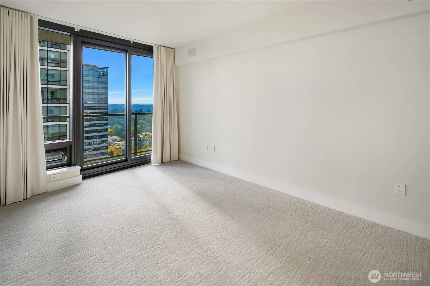 650 Bellevue Way NE #3303, Bellevue, WA 98004