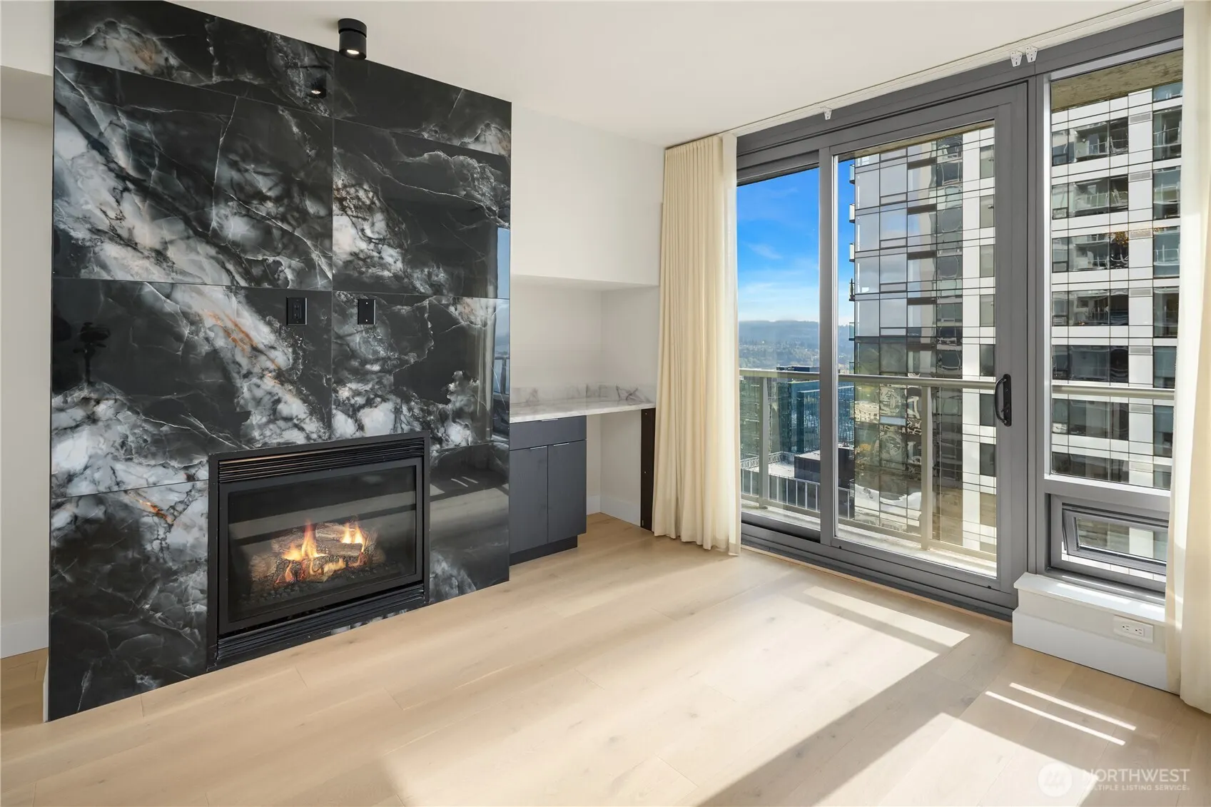 650 Bellevue Way NE #3303, Bellevue, WA 98004
