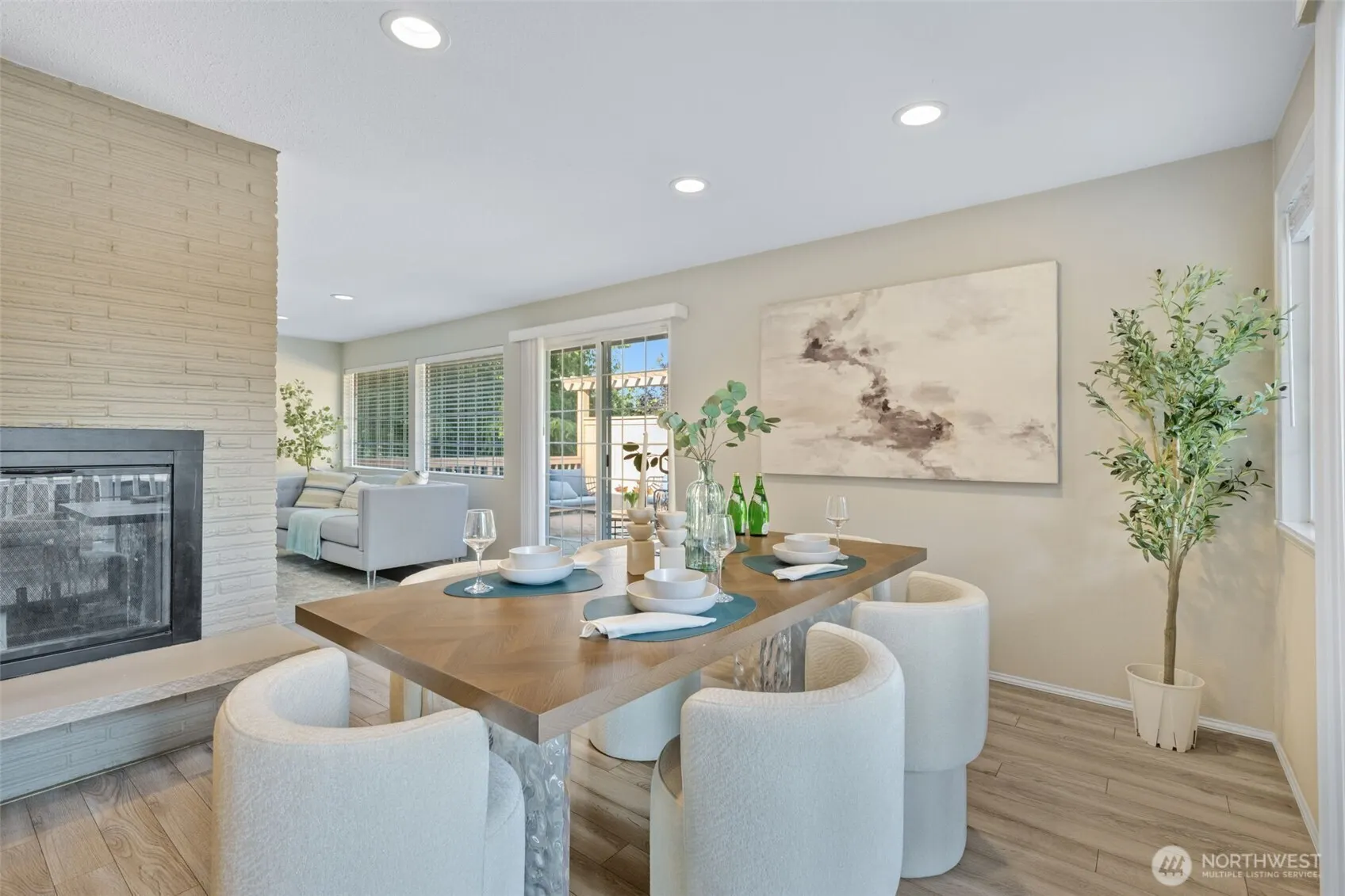 136 128th Avenue NE, Bellevue, WA 98005