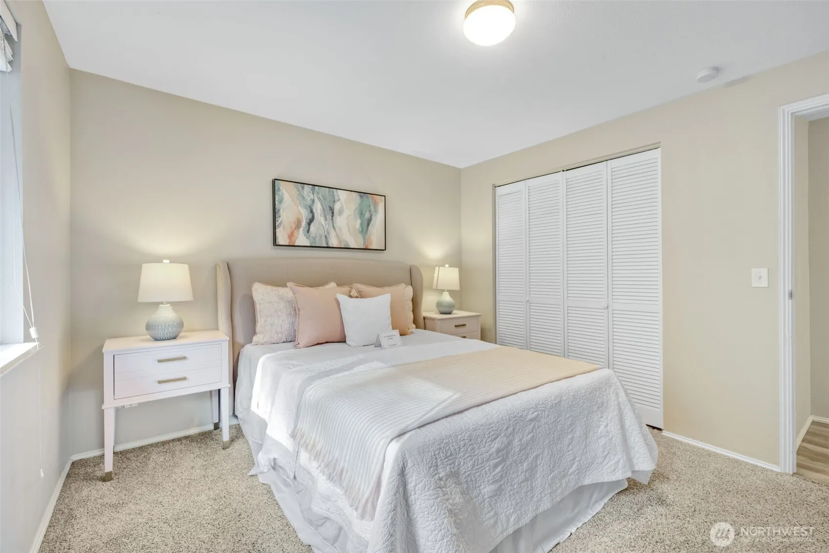 136 128th Avenue NE, Bellevue, WA 98005