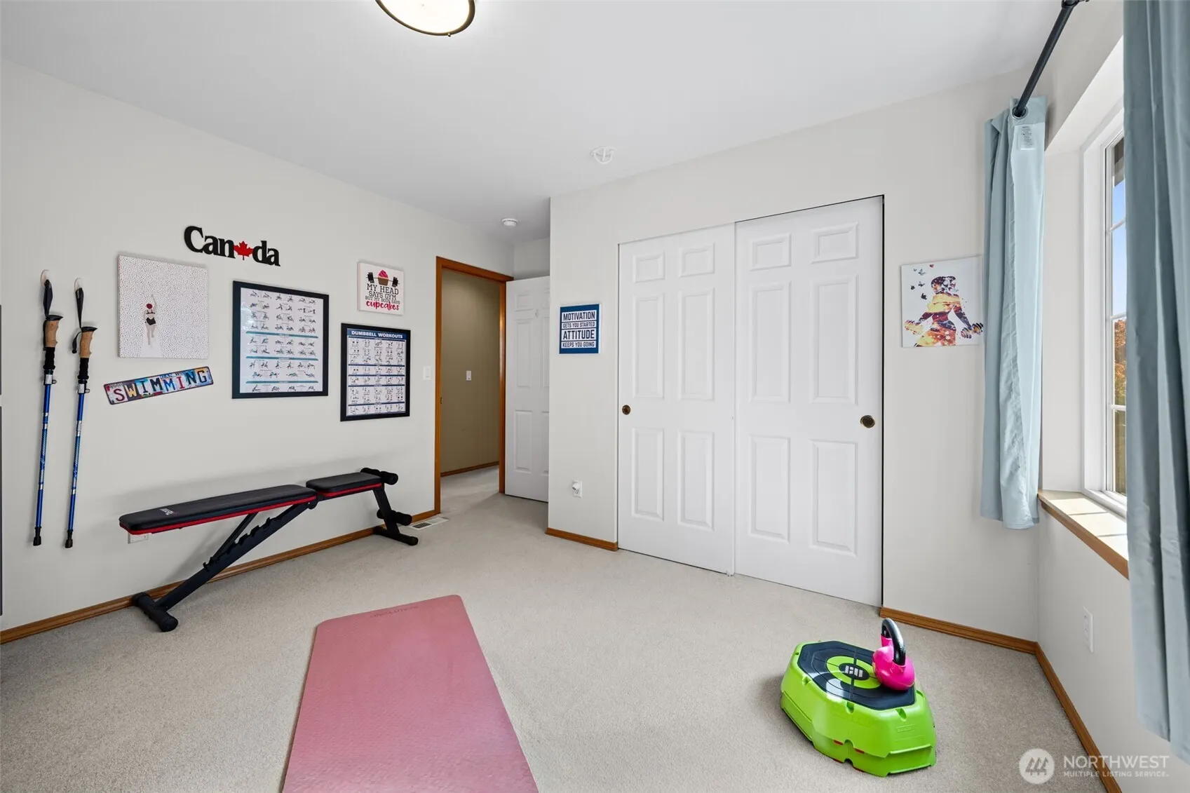 9818 S 220th Place , Kent, WA 98031