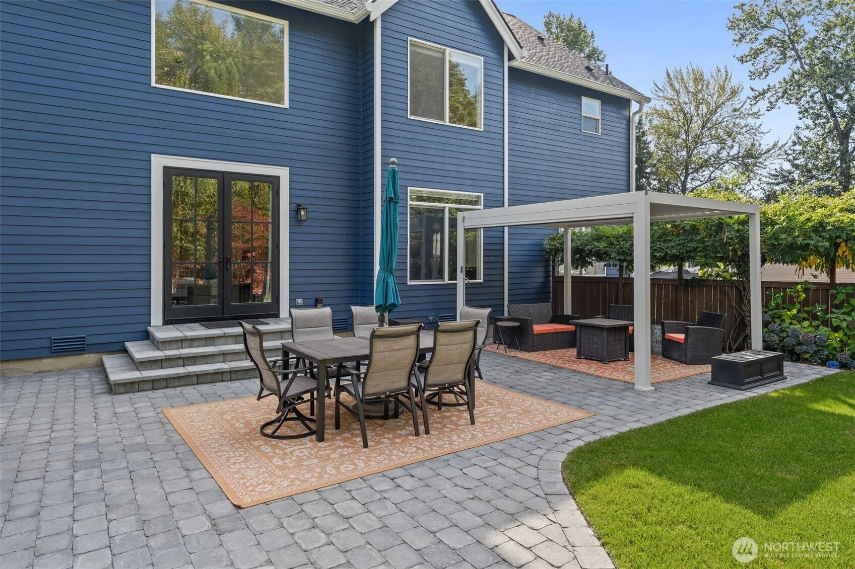 9818 S 220th Place , Kent, WA 98031